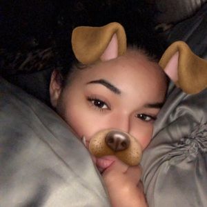 Meet your Posher, Ariana